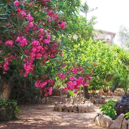 Semesterbostad 2 Bedrooms House With Private Pool Enclosed Garden And Wifi At Campos *